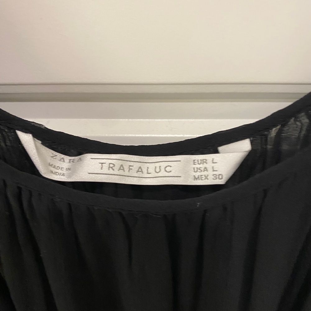 Zara Trafaluc Cold Shoulder Top Black Ruffle Chiffon Spaghetti Strap Blouse L - Picture 5 of 12